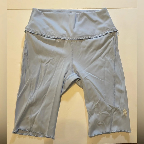 FP Movement Light Blue Legging Shorts Size Small B4 - Picture 1 of 3